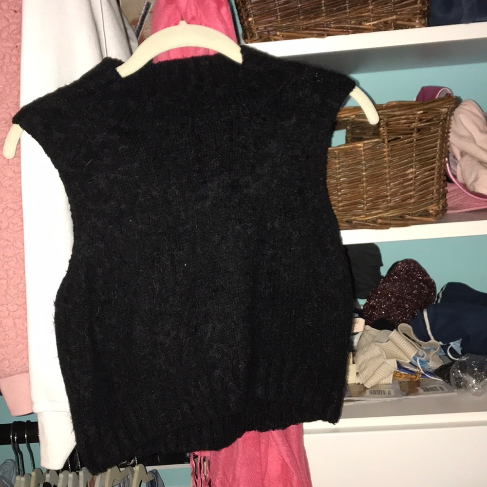 Black forever 21 vest